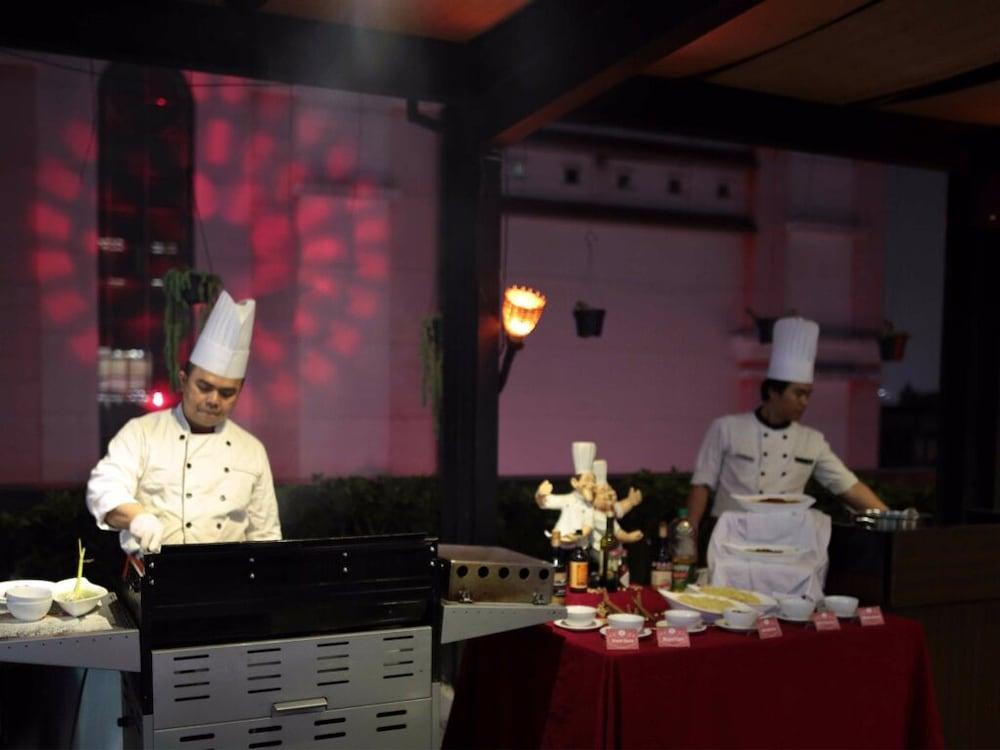 Hotel Pasar Baru Square Bandung