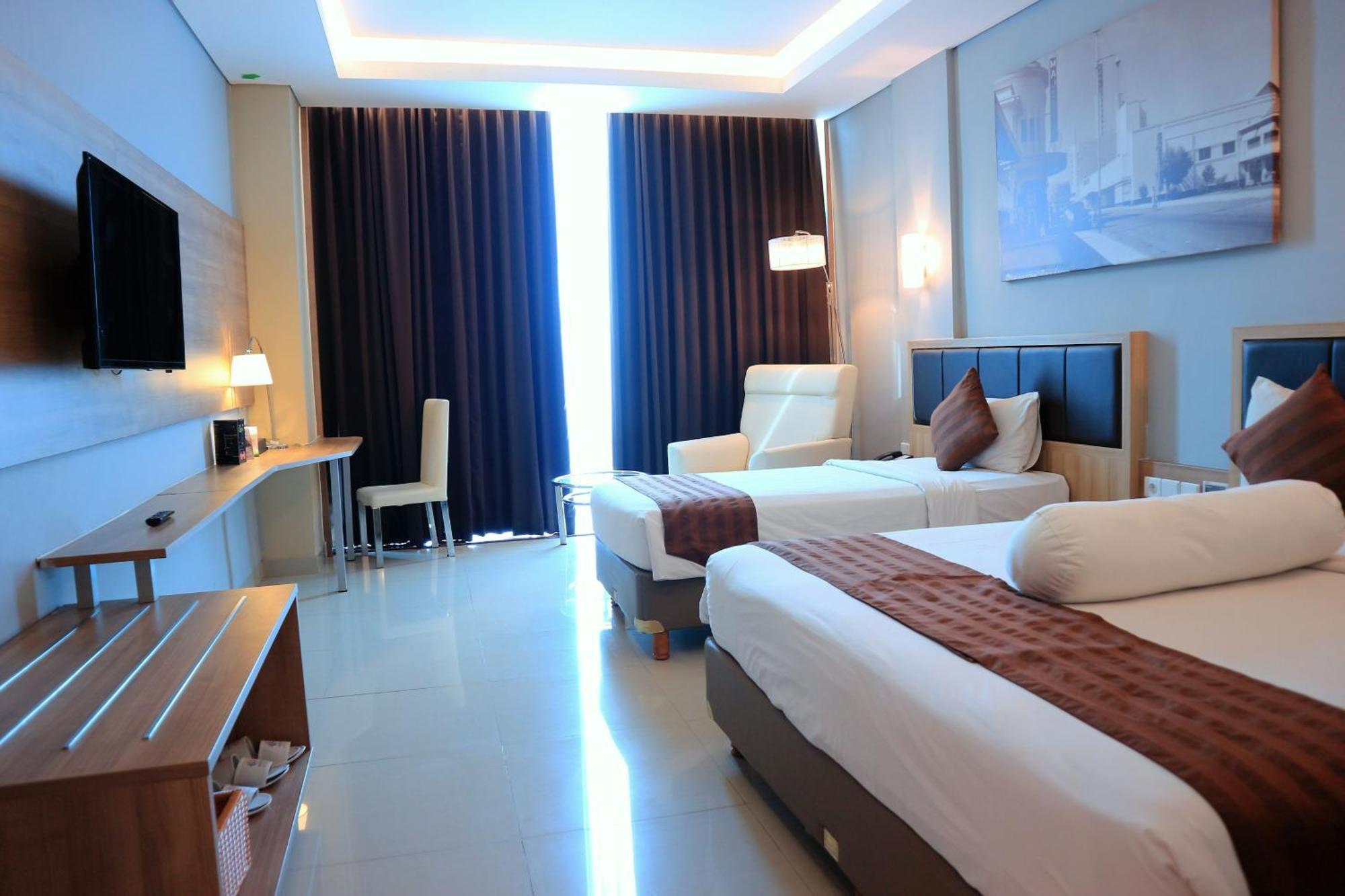 Pasar Baru Square 3*
